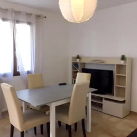 Arinella Apartment *